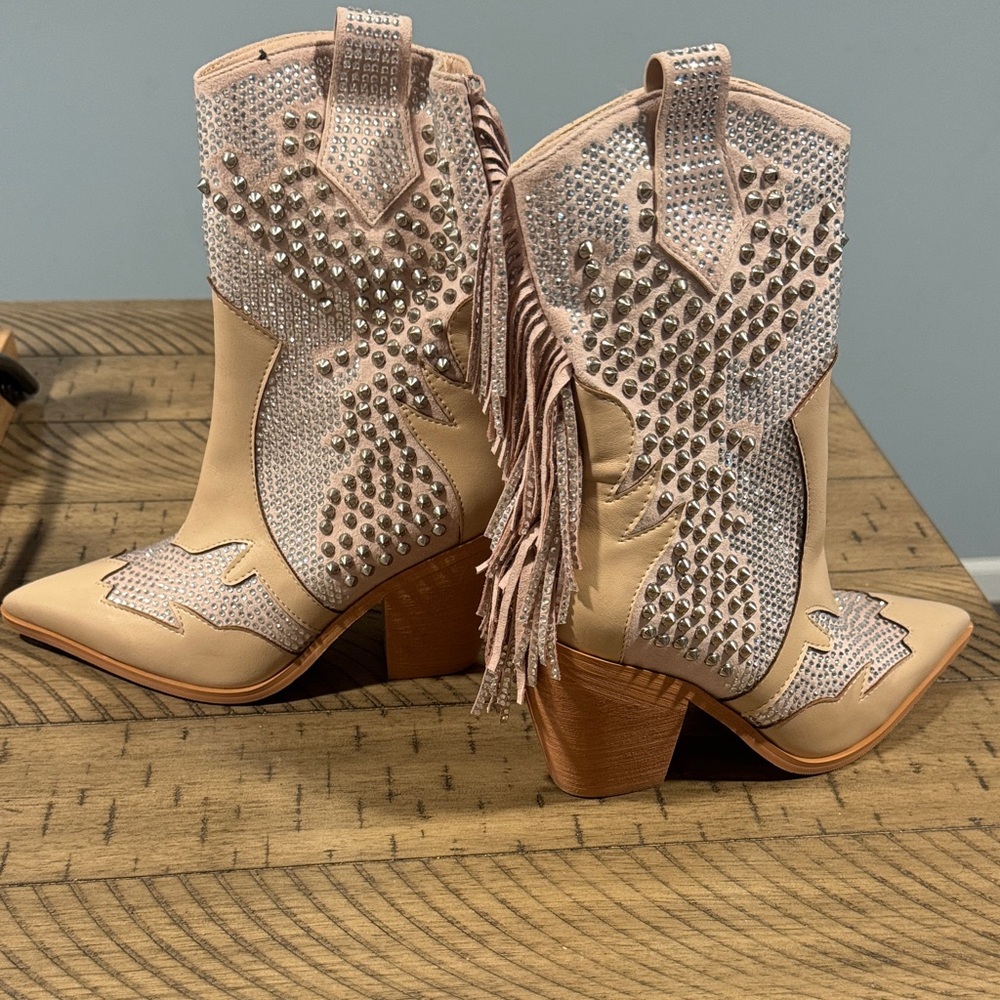 Studded Western Ankle Boots - Pink